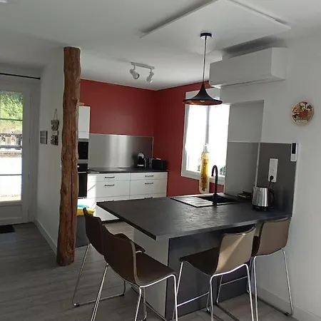 펜션 Maison Calme Et Arbore A Sur Ciel