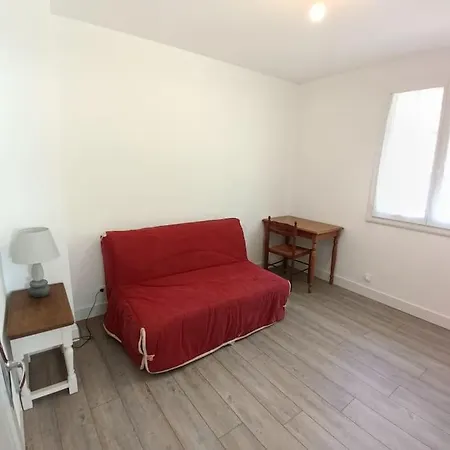Maison Calme Et Vue Sur Sur Ciel