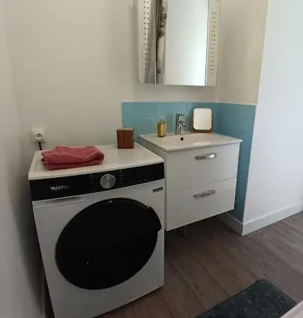 Holiday home Maison Calme Et Arbore A Sur Ciel